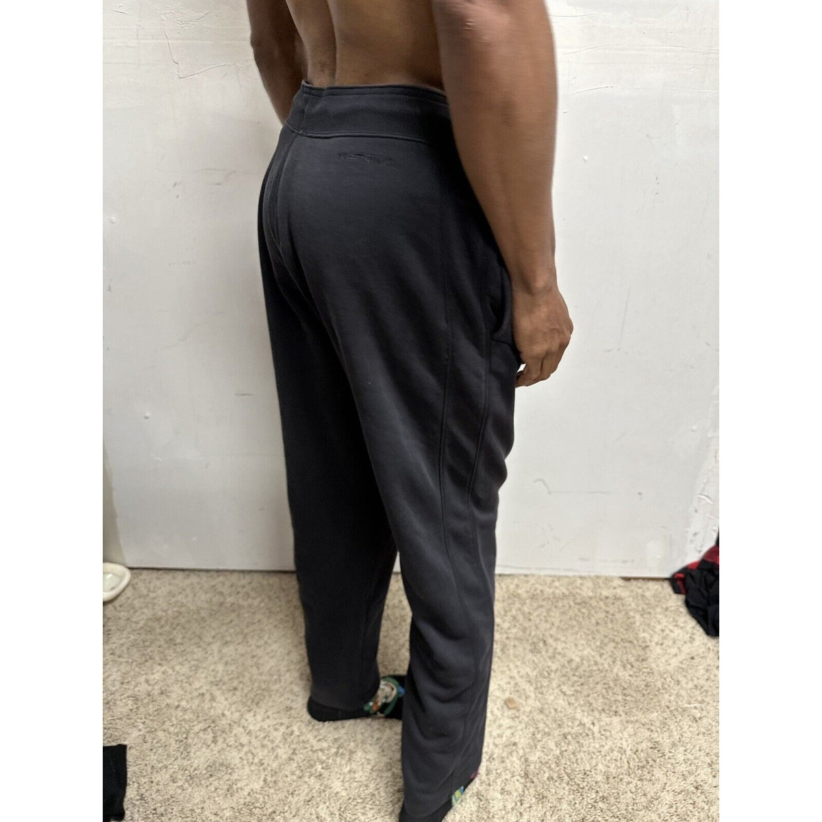 Men’s Black Medium Under Armour Storm Sweat Pants