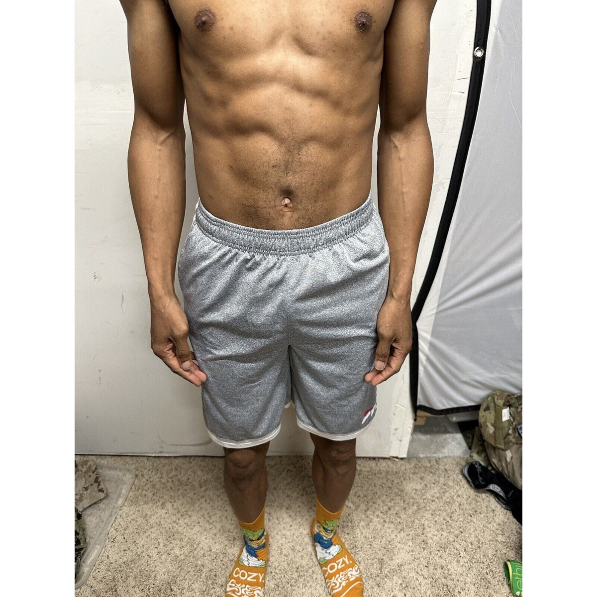 teen boy’s  Fila xL Gray Athletic Shorts (18-20)