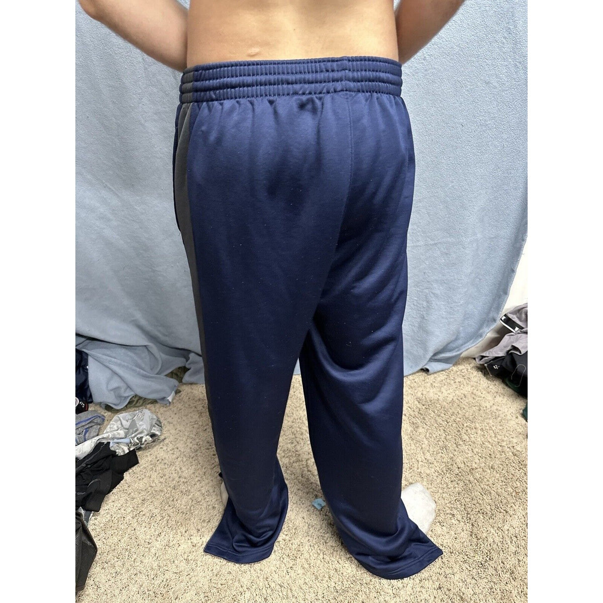 Men’s XL Nike Dri Fit Dark Blue Sweat Pants With Pockets
