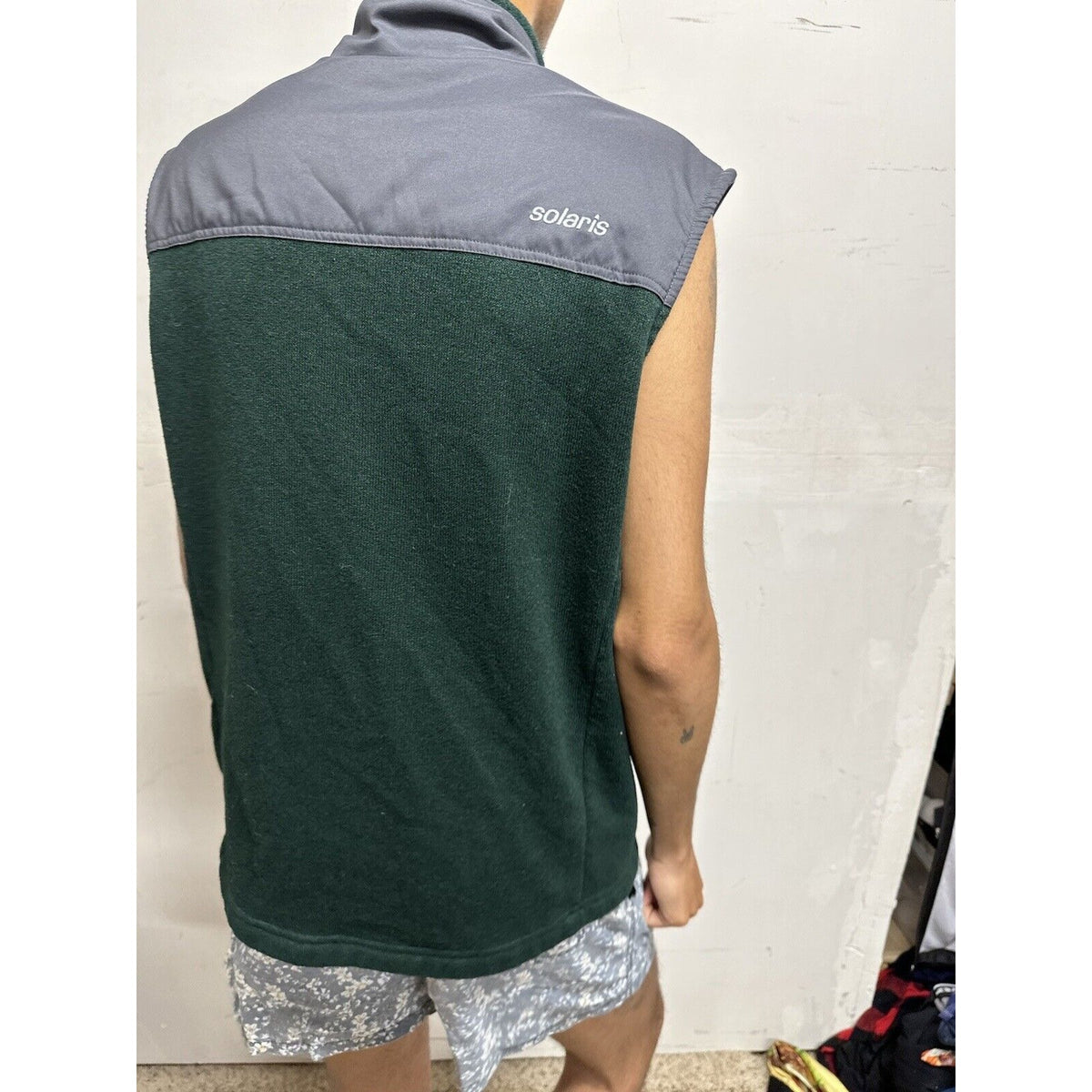 Men’s Large Green Solaris Sleeveless Vest Full Zip
