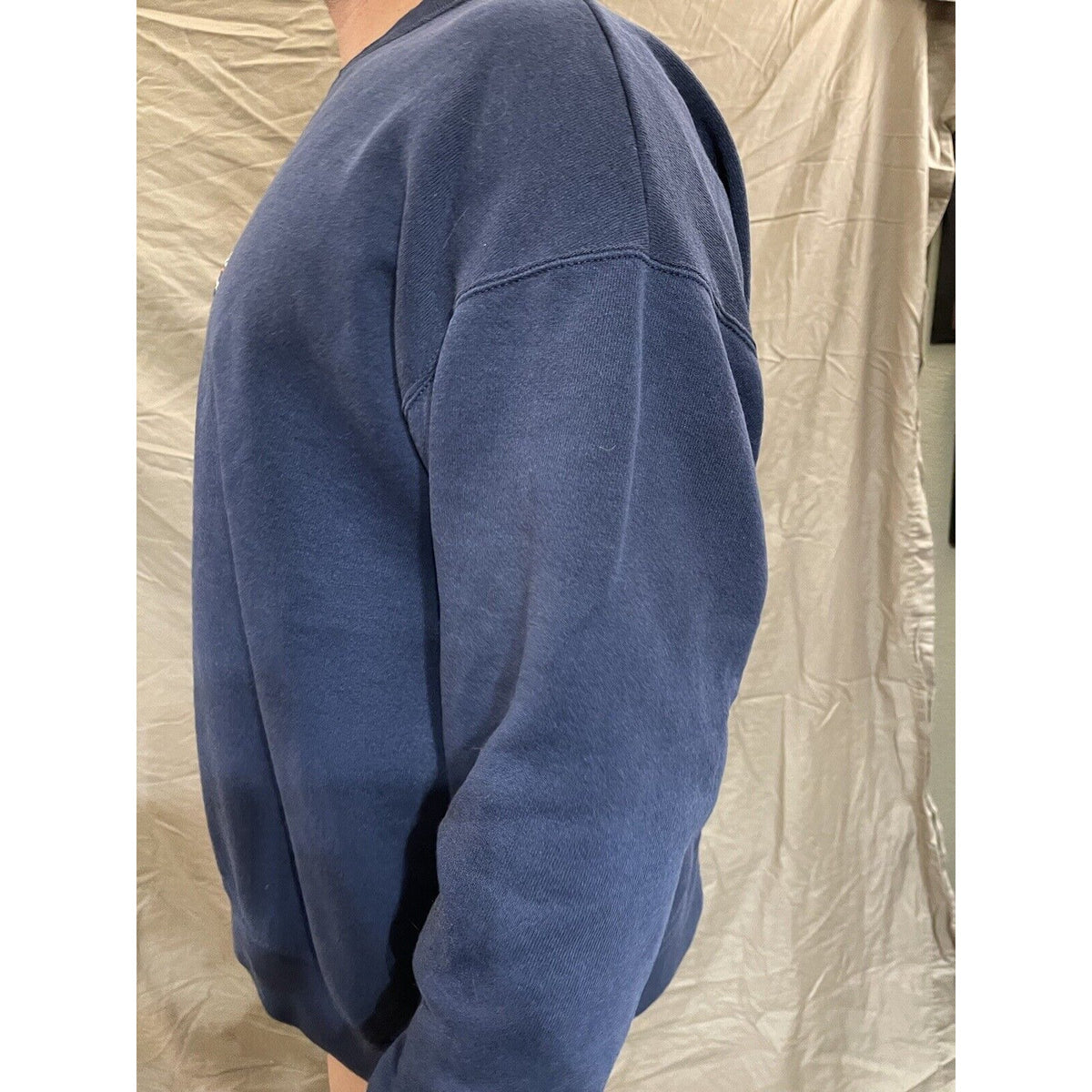 men's navy blue denver broncos pullover sweatshirt fits lke a big large