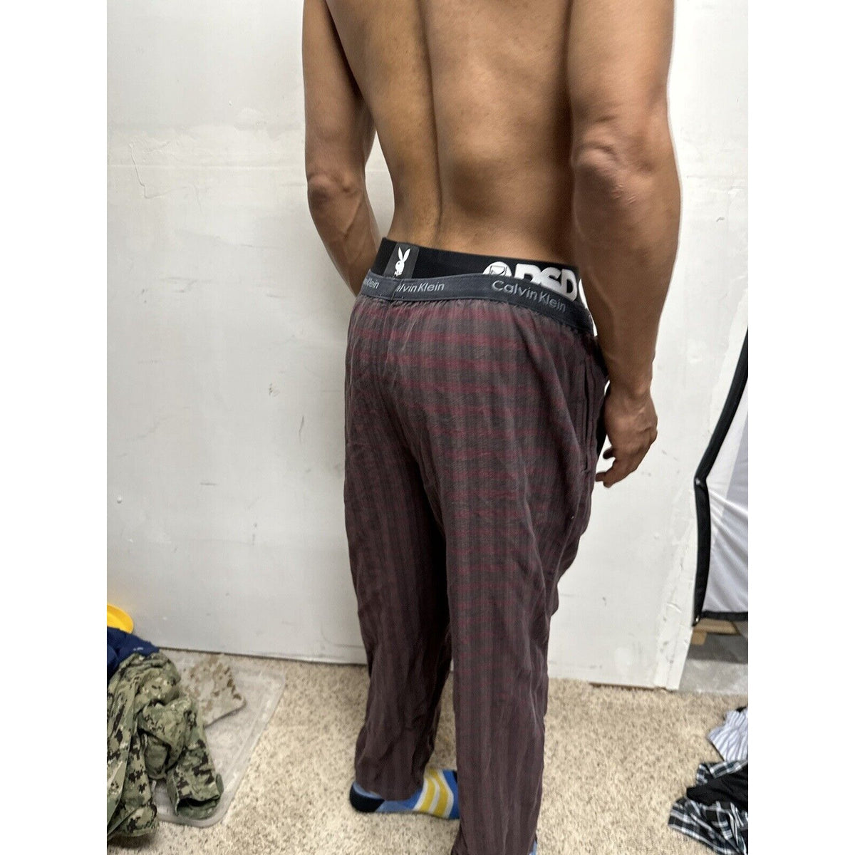 Men’s Calvin Klein Plaid Lounge Pants Medium Pajamas Red And Gray