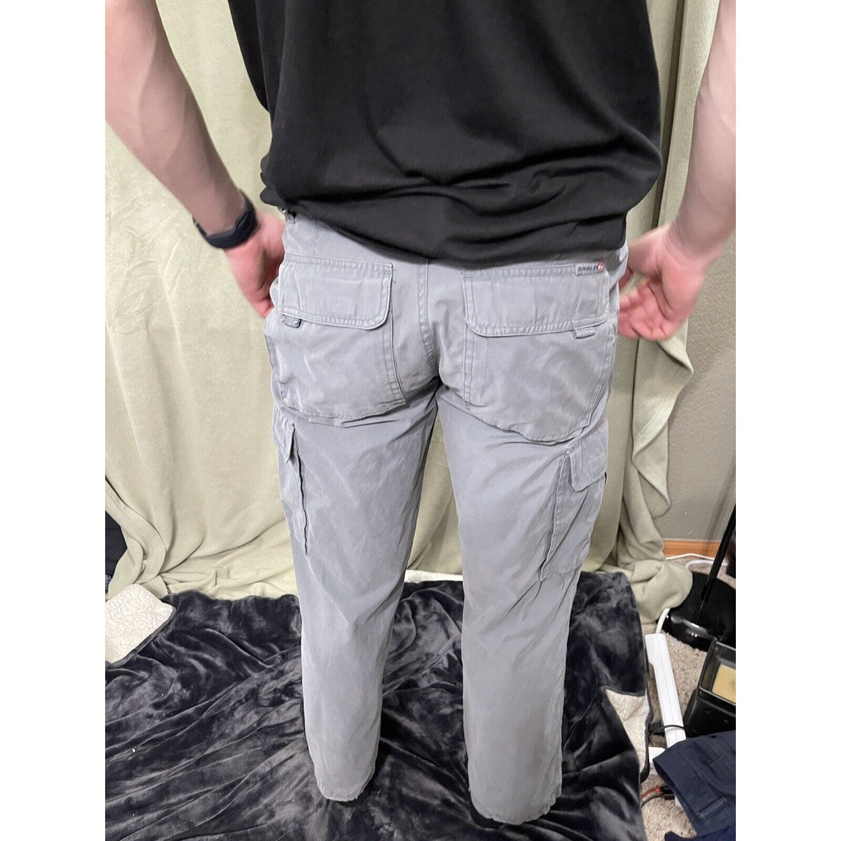 Men’s Quicksilver Gray Size 28 Pants