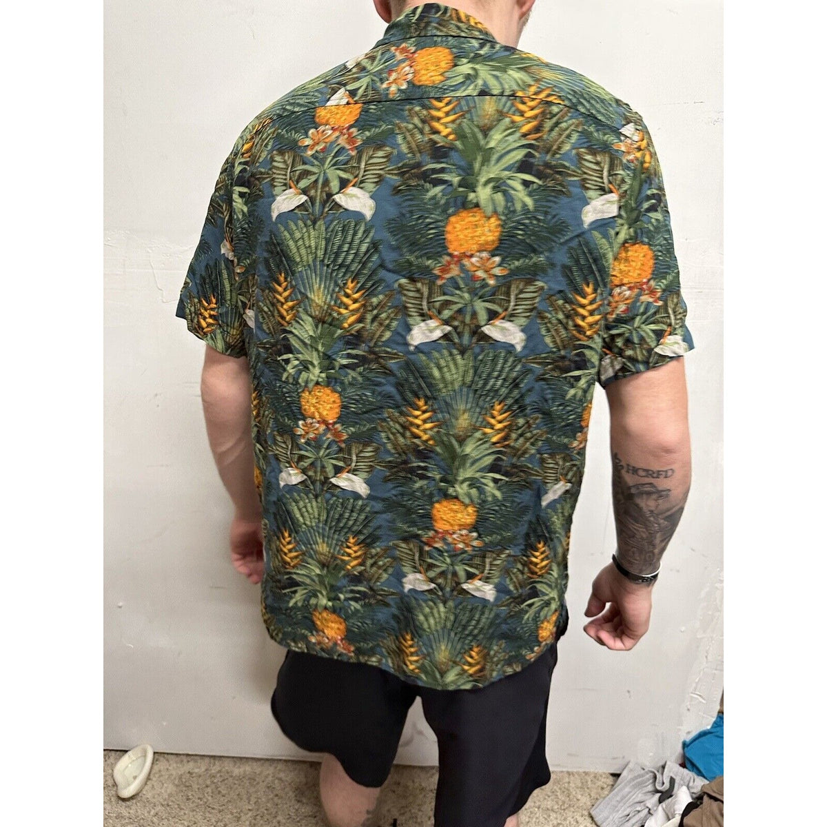 Men’s Medium Goodfellow Tropical Hawaiian Shirt Button Up Short Sleeve