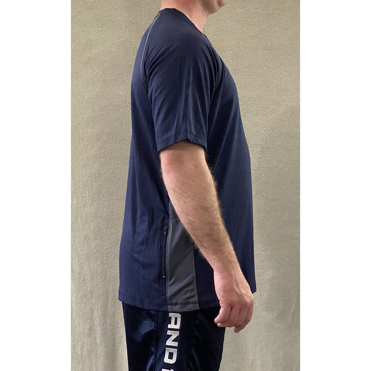 XT46 Extreme Training by Soffe Men’s Medium Navy Blue Athletic Polyester T-shirt
