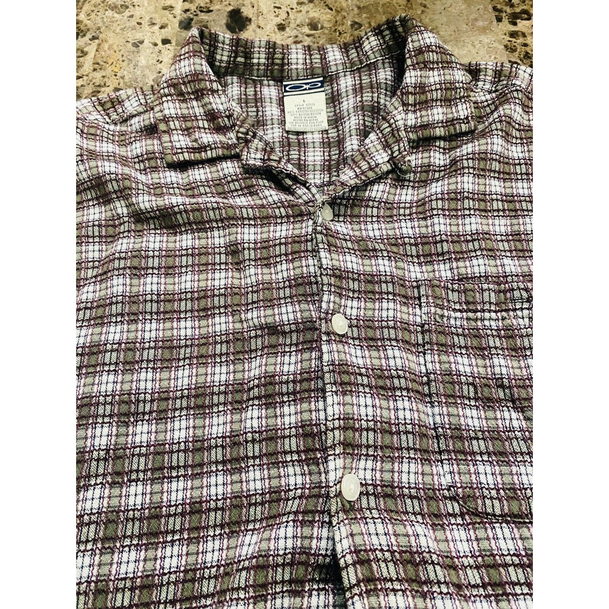 Ocean Pacific Men’s Large Gray & Maroon Plaid Button-down Short Sleeves