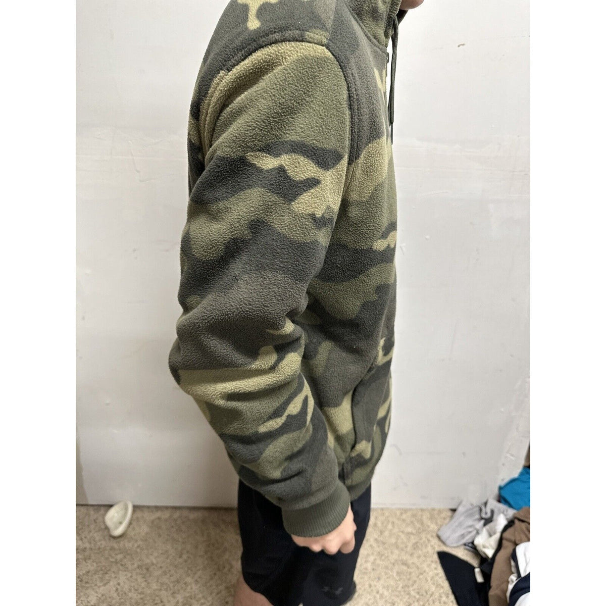 Men’s Fuzzy Large Mossimo Camo Hoodie Full zip Jacket